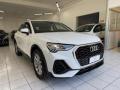 1 AUDI Q3